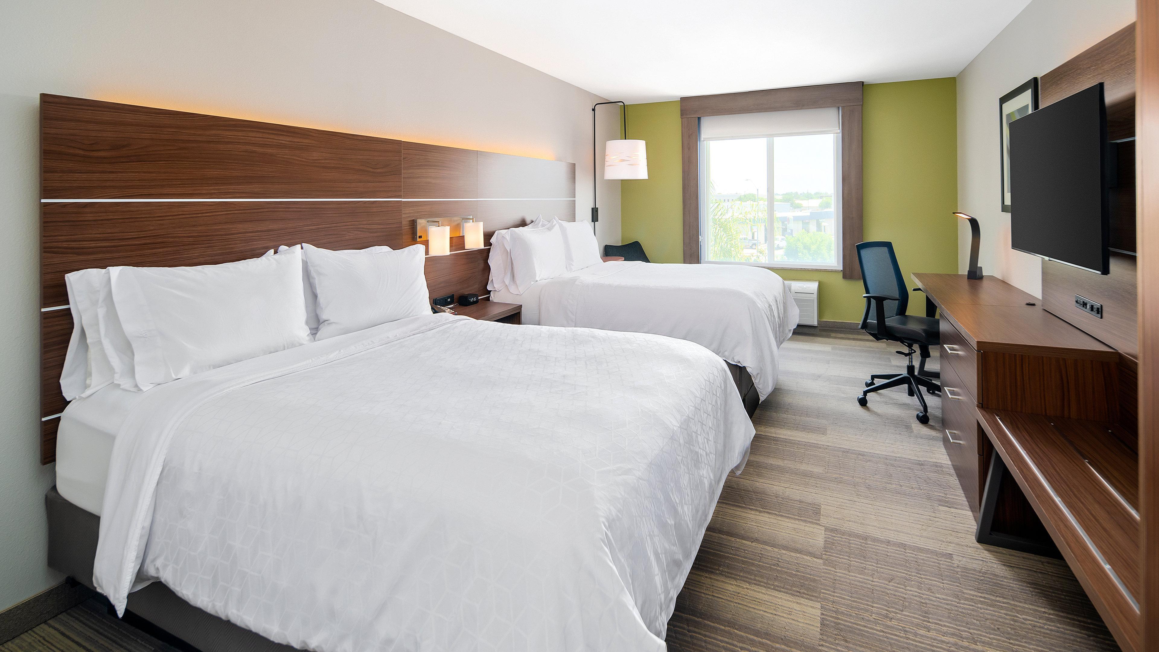 Holiday Inn Express & Suites Dinuba West By Ihg Exterior photo