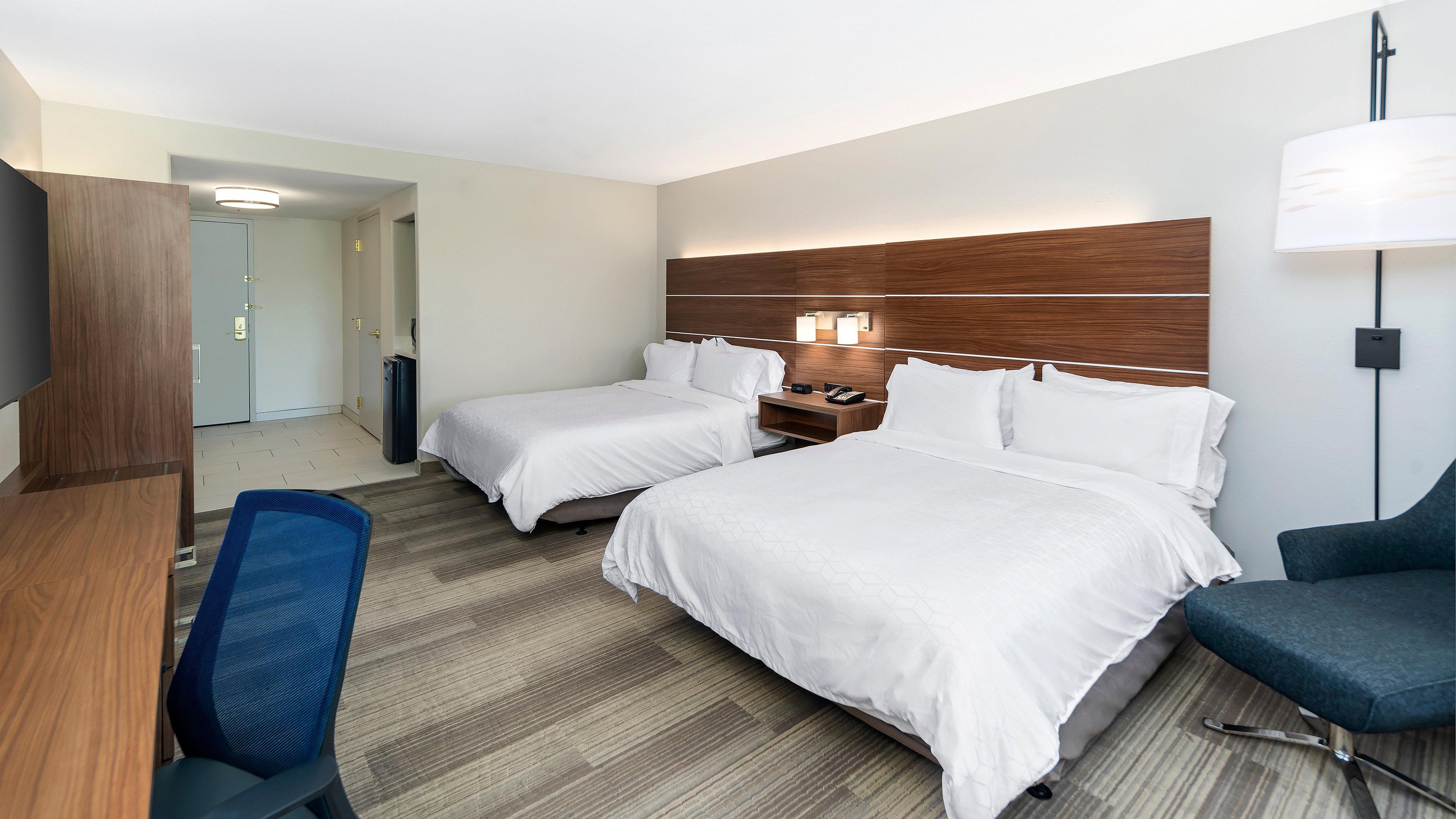 Holiday Inn Express & Suites Dinuba West By Ihg Exterior photo